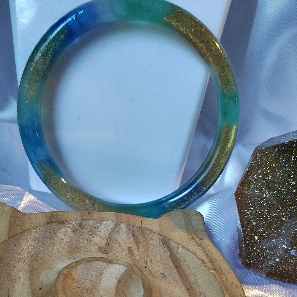 Elegant Blue and Gold Bangle Bracelet with Smooth Finish Size Large.